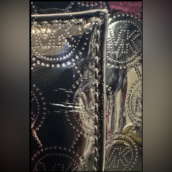 Michael Kors Lg Black Patent Leather Tote With Double Adjustable Beige Handles - Picture 12 of 14